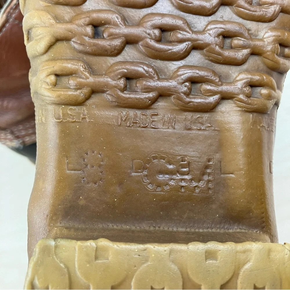 Vintage L.L. Bean Men’s Size 8.0 M Duck Boots Brown Leather Straps Hunting Shoe